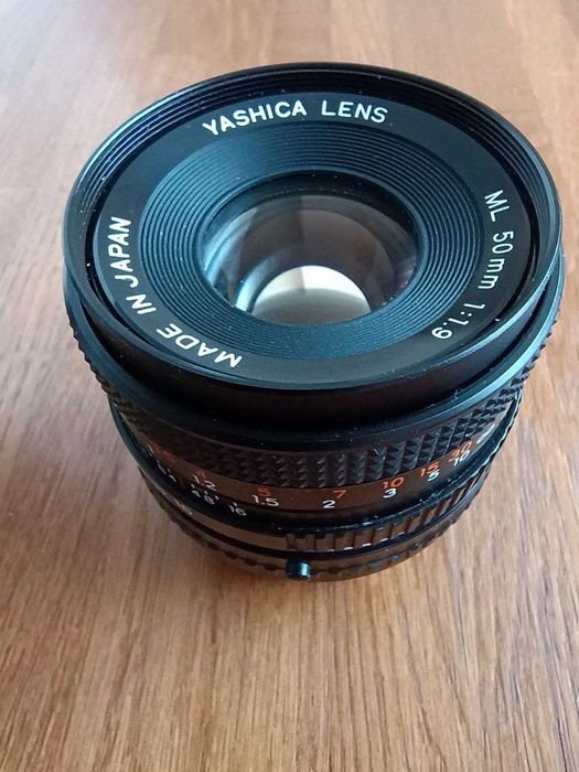 Об'єктиви Yashica та Canon