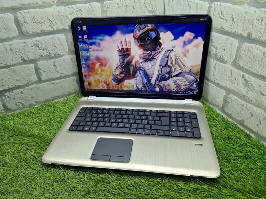 HP DV7 17.3 ноутбук