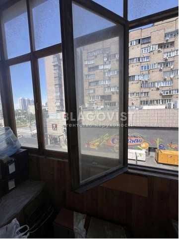 Продаж! 3-к квартира в центрі! Сталінка, вул.Гончара Олеся, 79