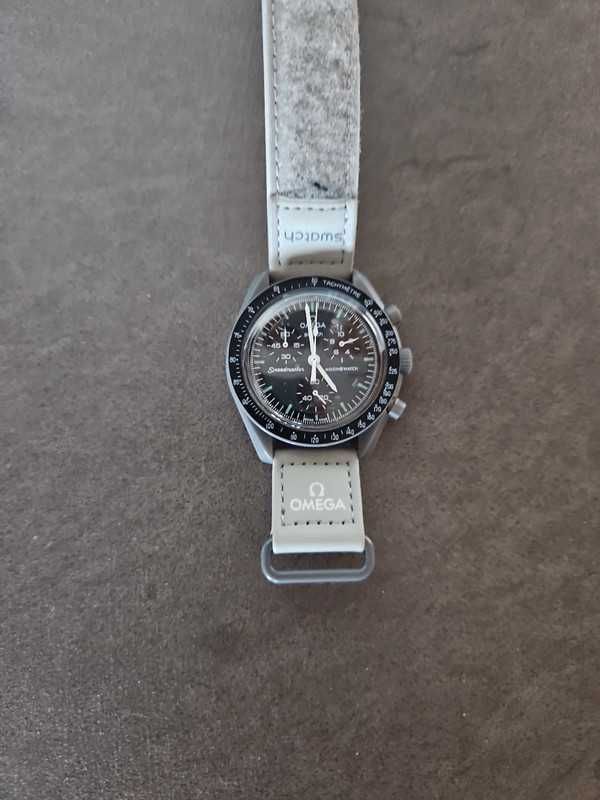 Omega x Swatch SO33A100 - Kosmiczny Design z Merkurego