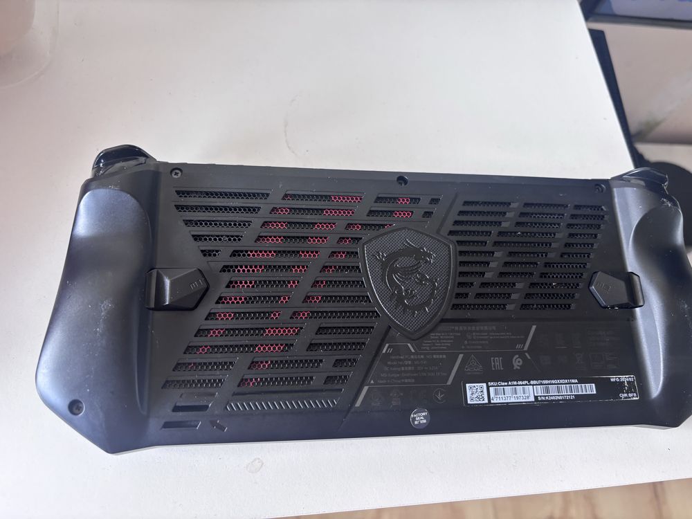 MSI Claw A1M-064PL