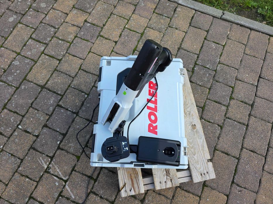 REMS 571004 - ROLLER 571004 Zaciskarka do rur akumulatorowa