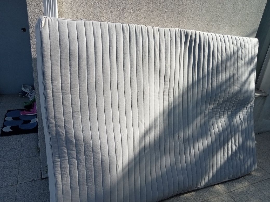 Colchão molas de 1.35m