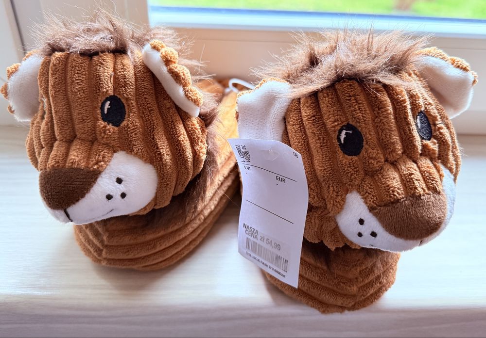 Bambosze paputki papcie kapcie lew rozm. 28/29