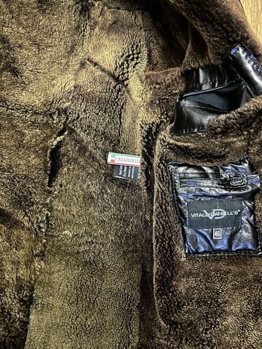 Чоловіча шкіряна дублянка на хутрі