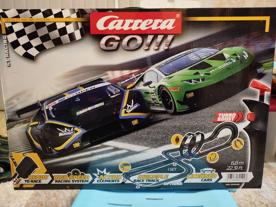 Tor wyścigowy Carrera Go 6,8 metra Prezent Mikołaj