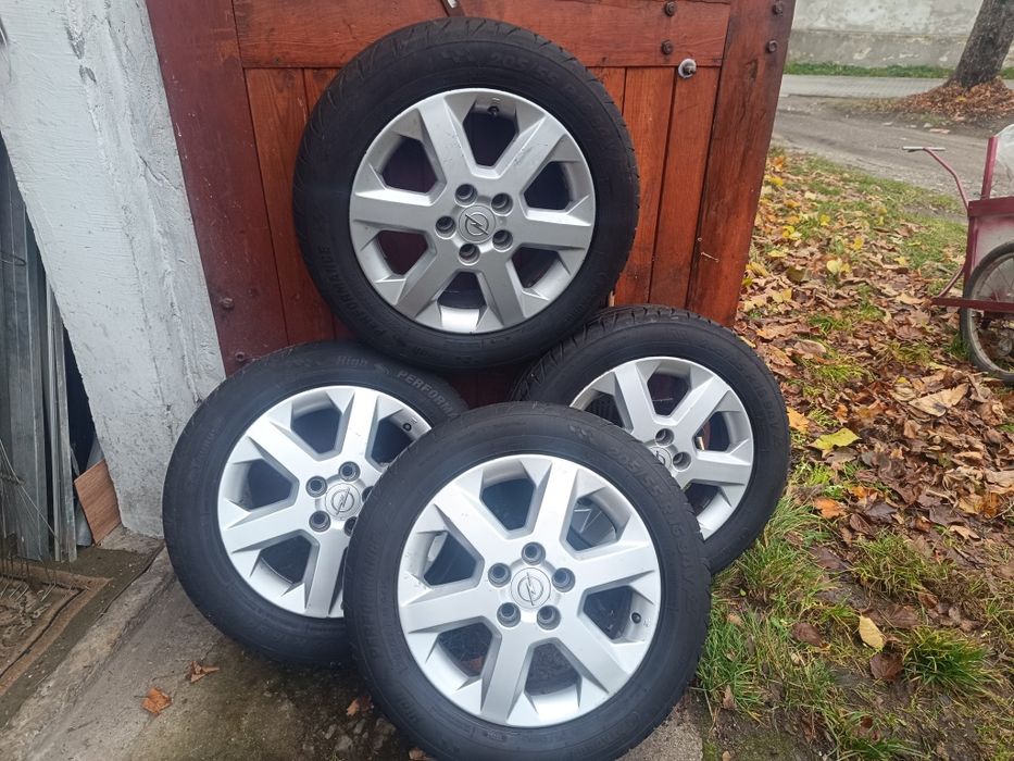 Alufelgi z oponami letnimi 16
