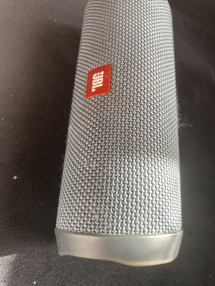 Głośnik marki JBL FLIP ESSENTIAL 2