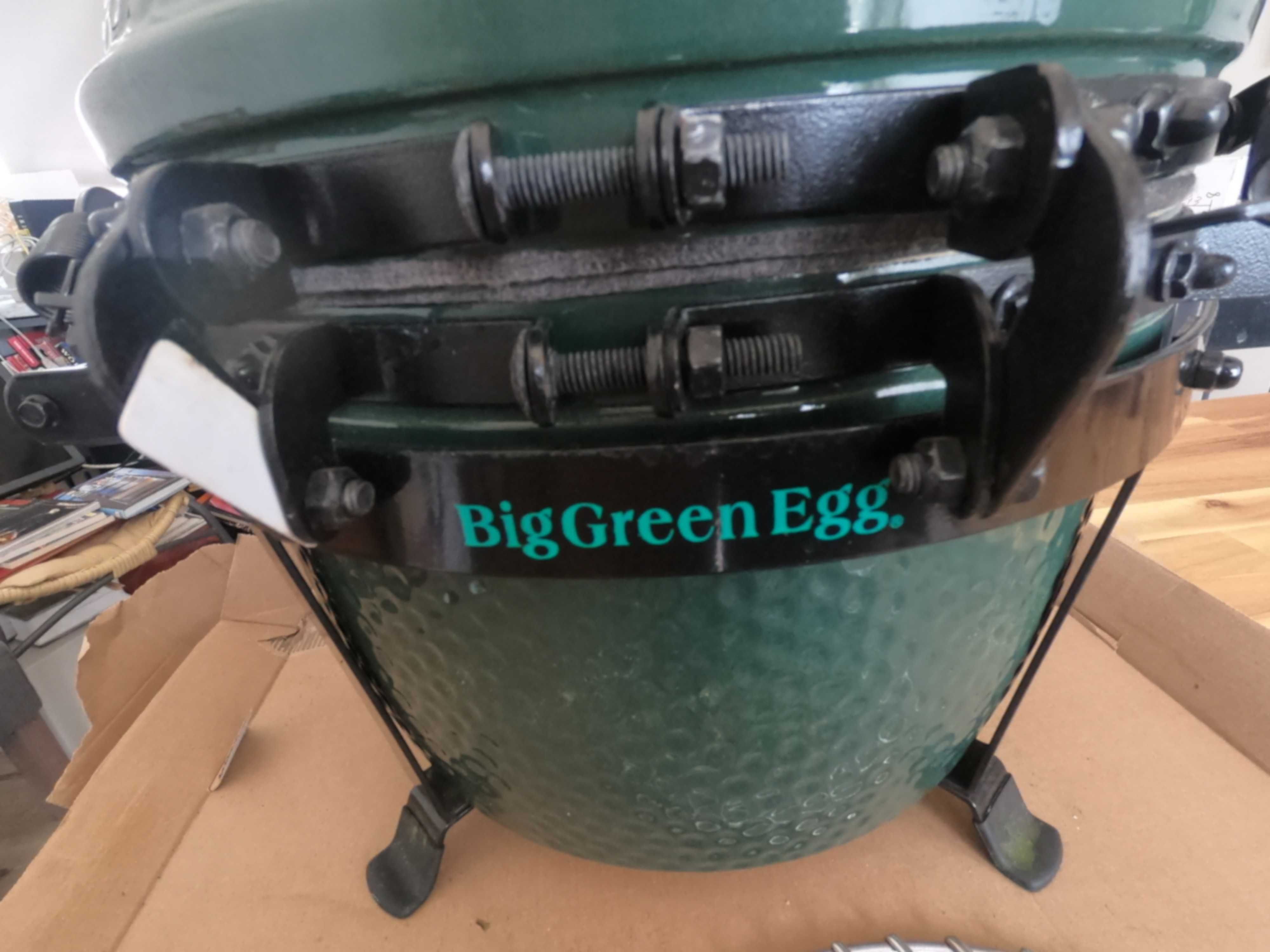 Big Green Egg MiniMax grill
