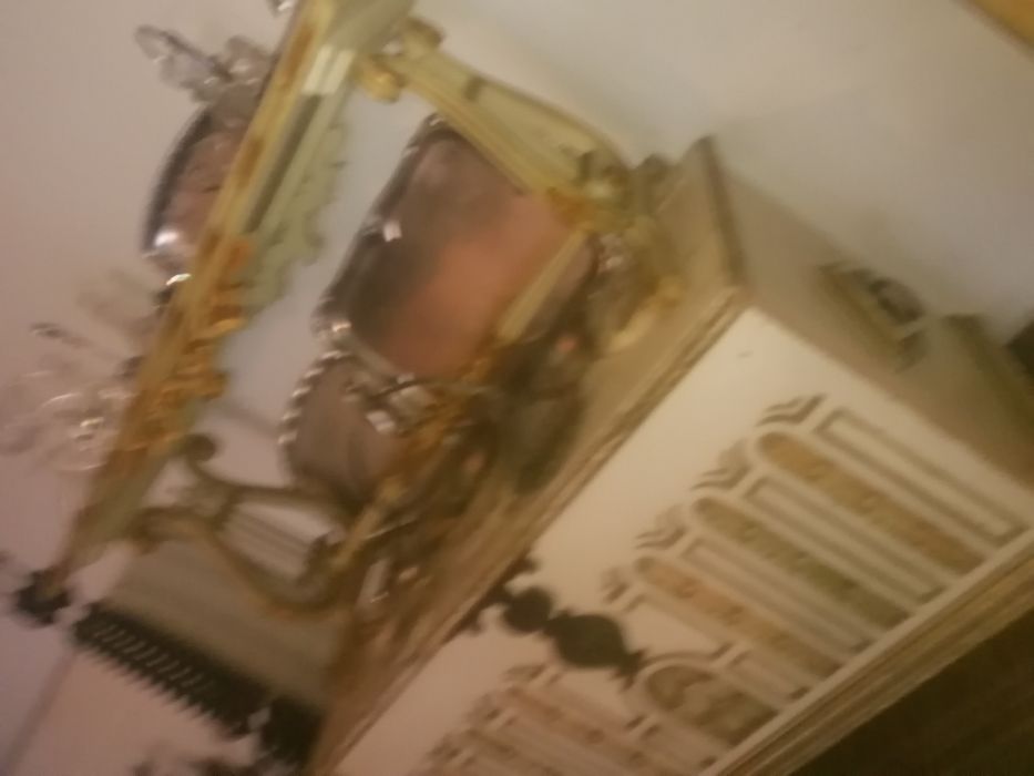 Arca antiga 35 € mesa antiga 35 €