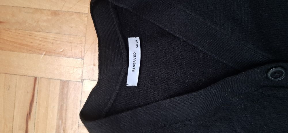 Reserved sweterek 140