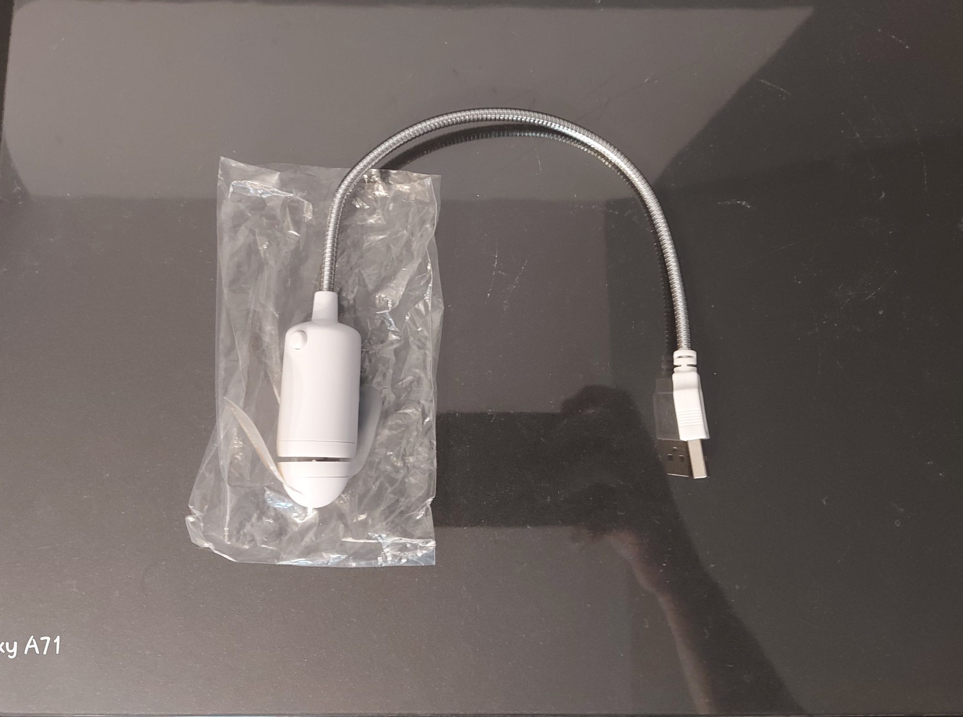 Wiatrak usb led TEZEO Telmisartan