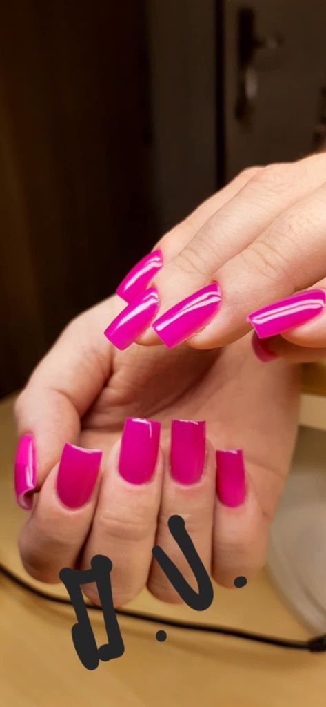Manicure,pedicure, rekonstrukcja paznokcia