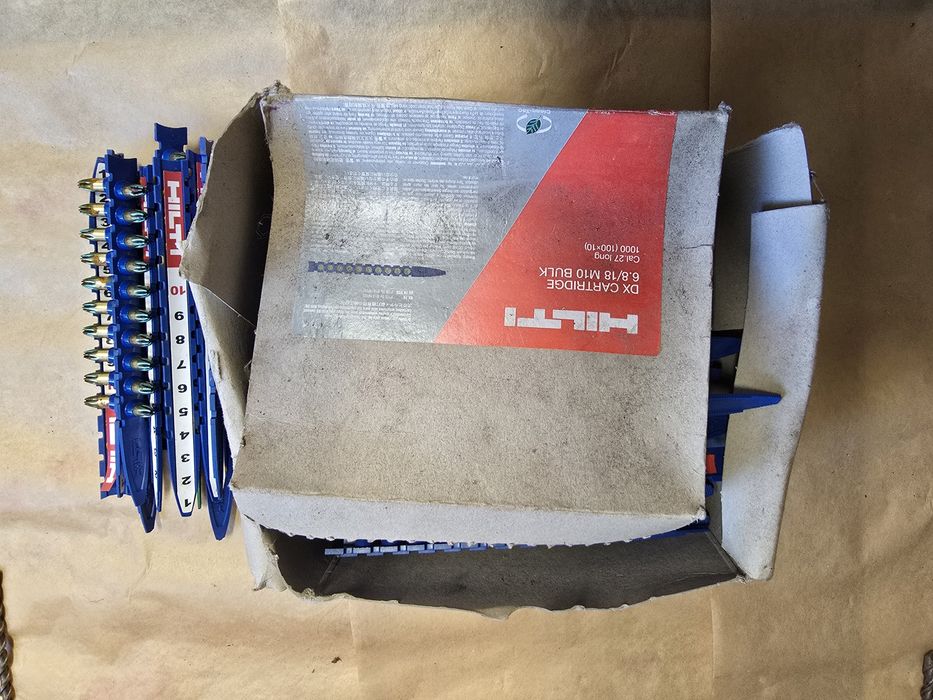 Pregos e fluminantes hilti