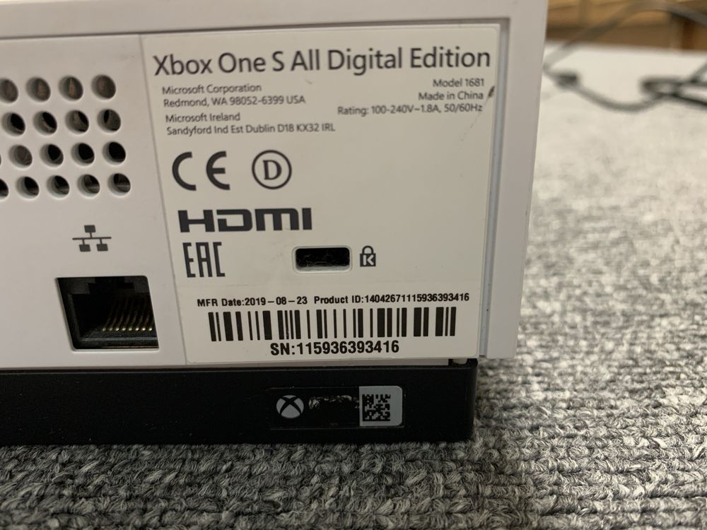 Xbox one s 1Tb. НА ГАРАНТії!!!