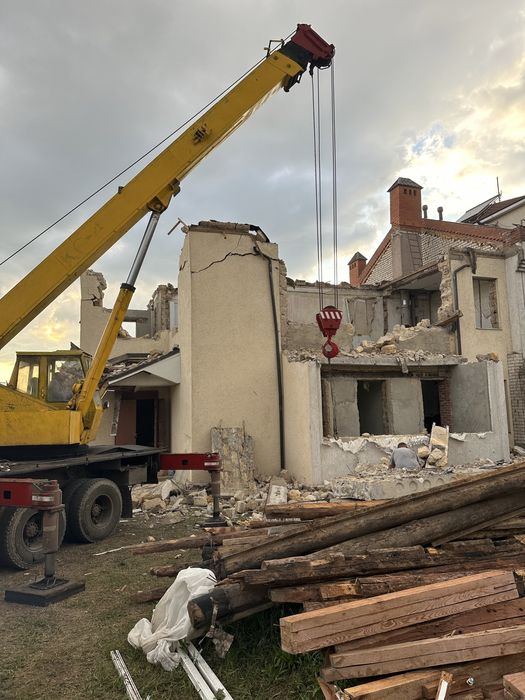 Разборка здание,демонтаж объектов,Дорожные плиты,