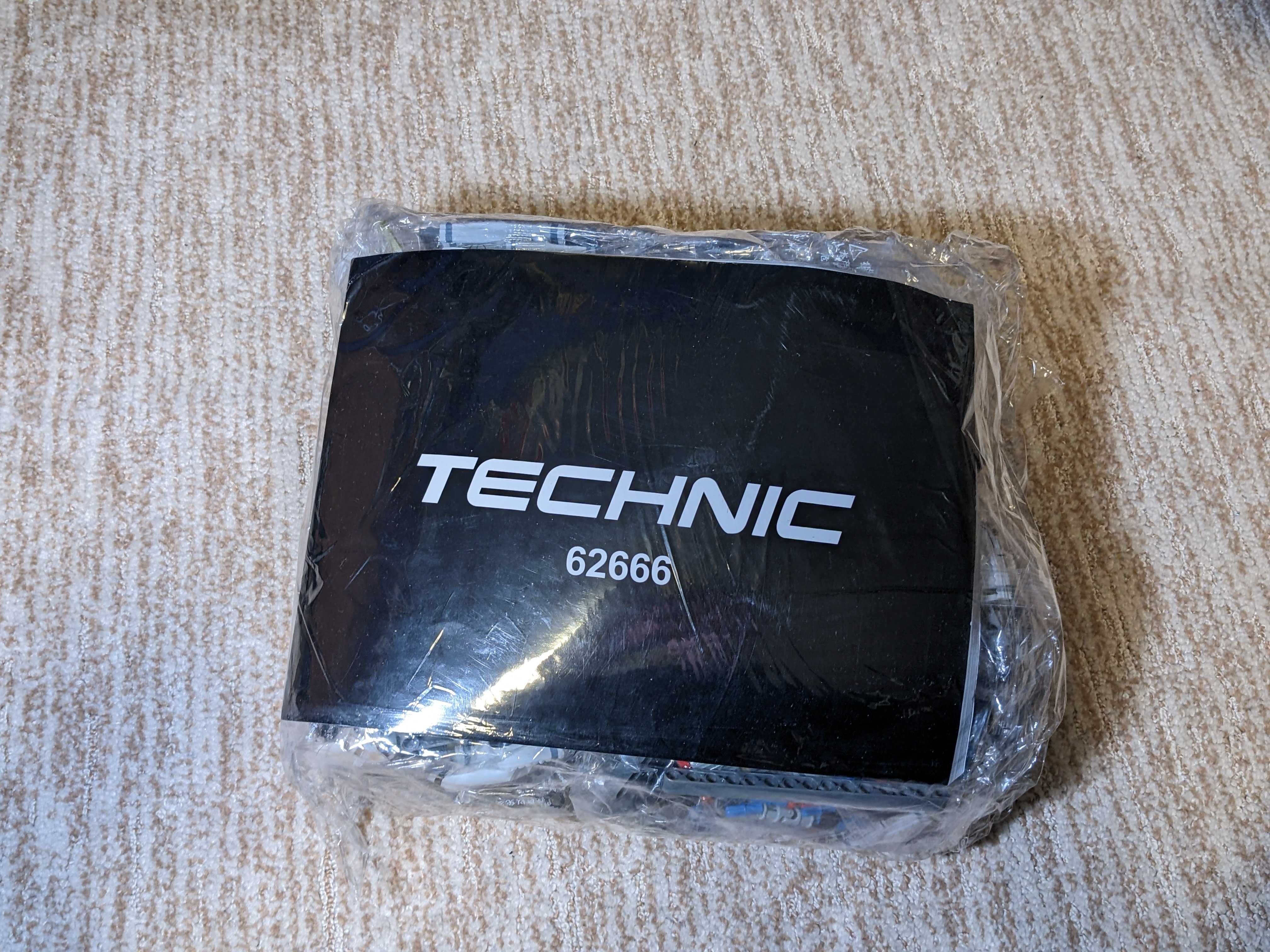 Конструктор 1в1 Lego Technic 42110 - Land Rover Defender на 2573 дет.