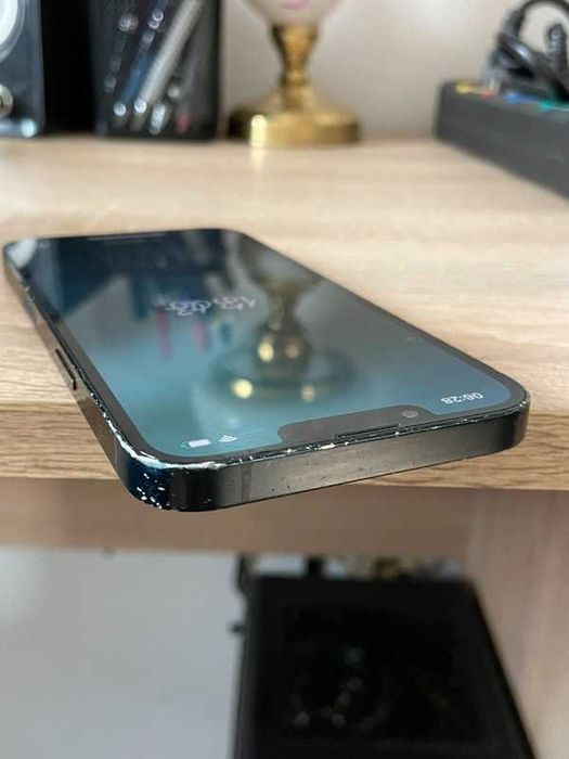 Iphone 13 zablokowany