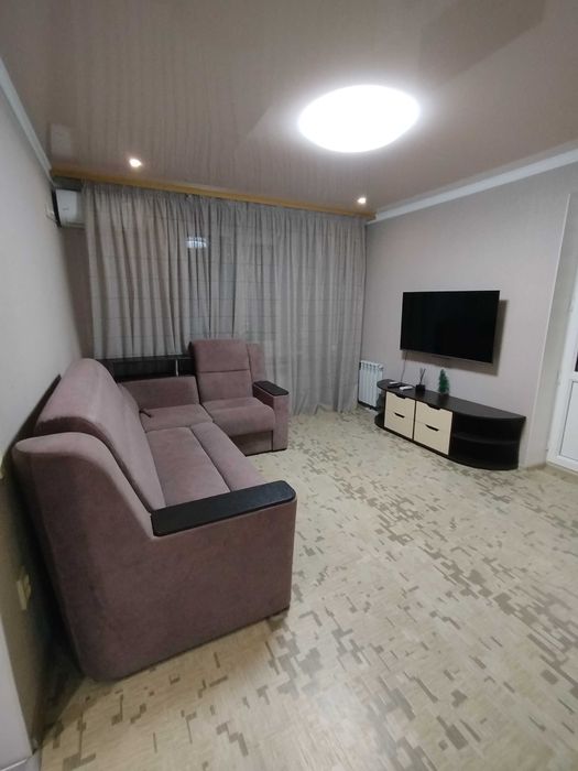 Продам 1-кімн квартиру, Кам,янське Л . Берег 2-й поверх