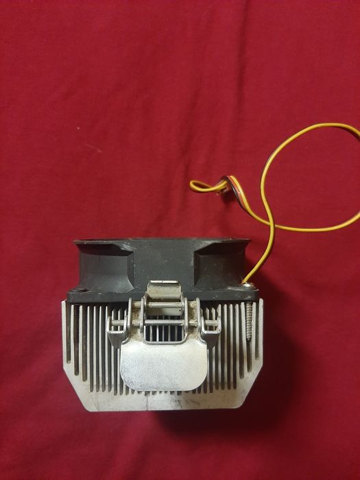 Кулер охолодження процесора GlaсialTech