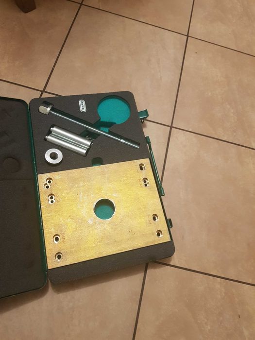 Prasa do wtryskiwaczy Tesam 2,3  3,0