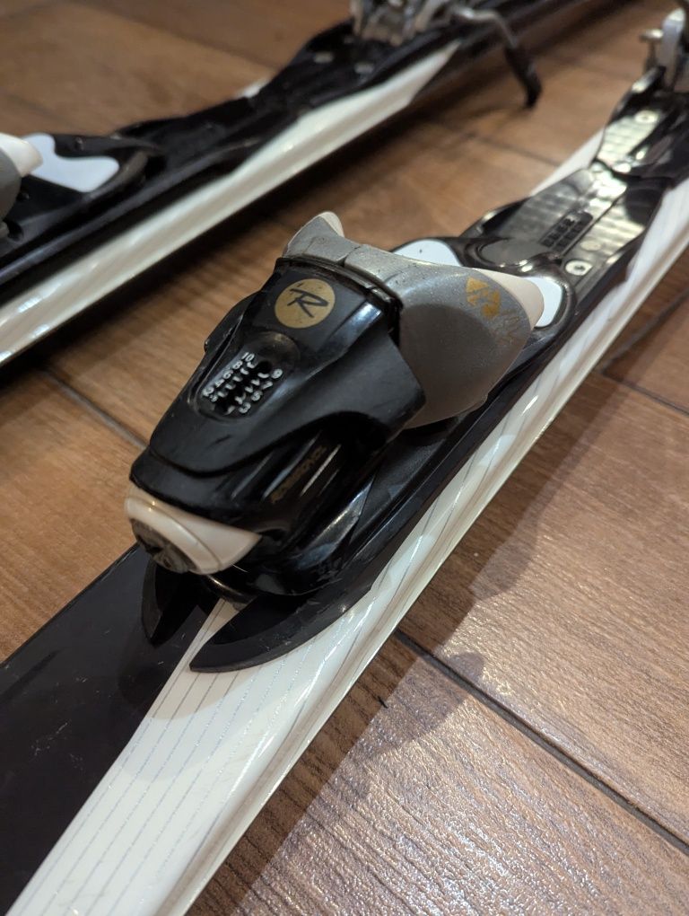 Narty Rossignol Radical jr [140]
