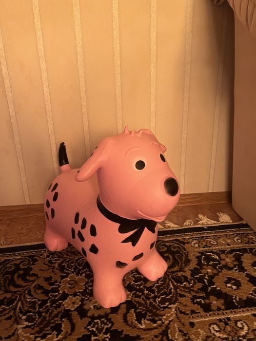 Надувний стрибунець