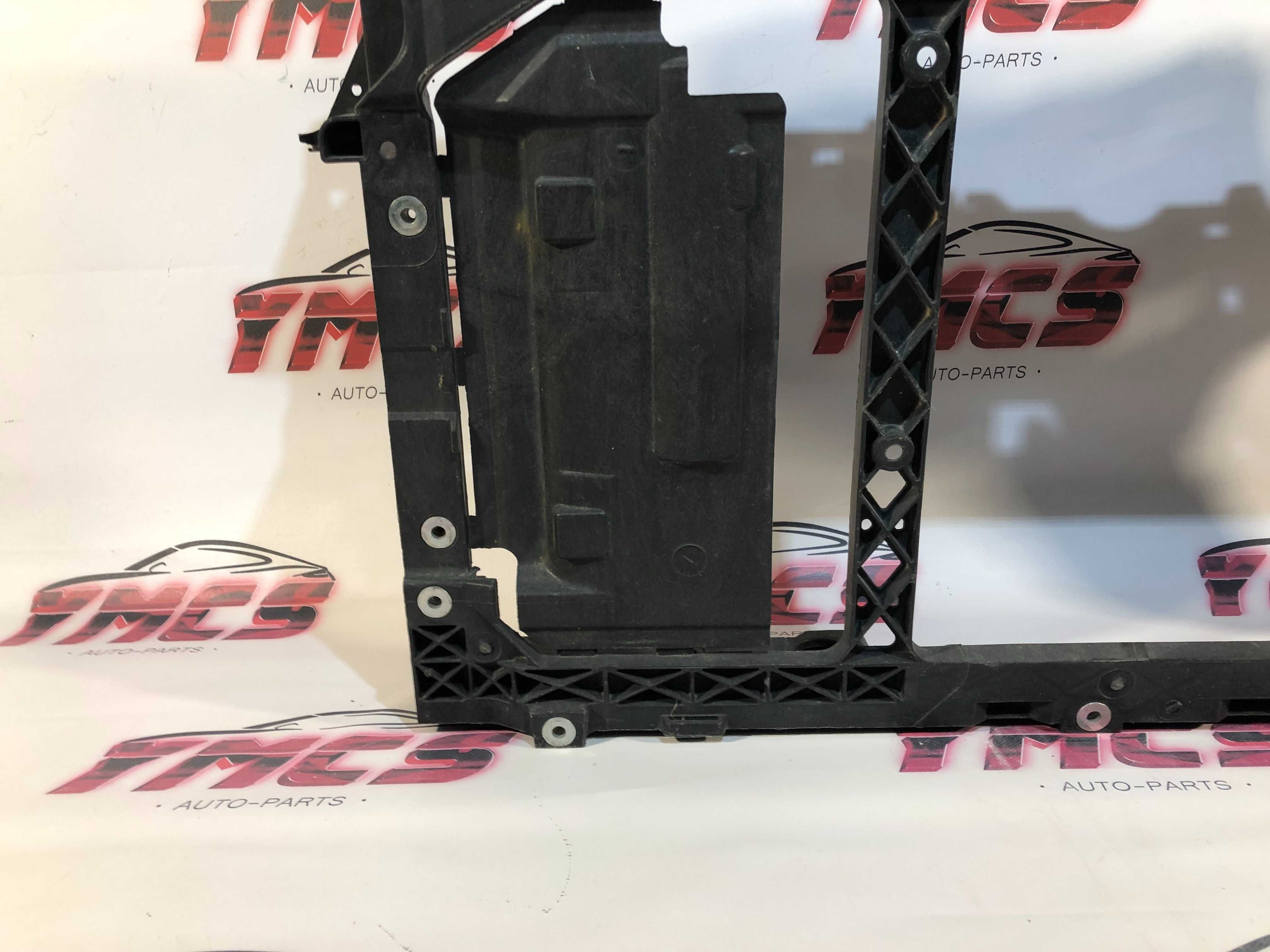 Frente Fibra FORD FIESTA MK7 13-17 Original