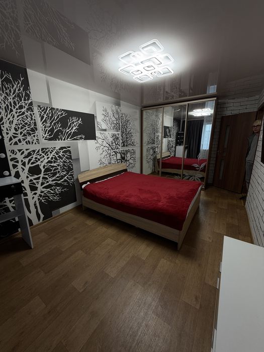 Сдам 1к квартиру Поля 13 низ Кирова центр