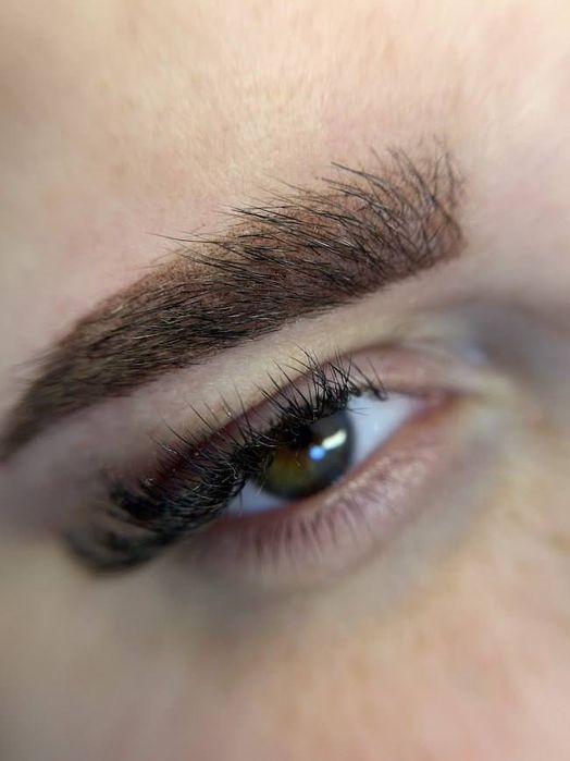 Модель перманентний макіяж