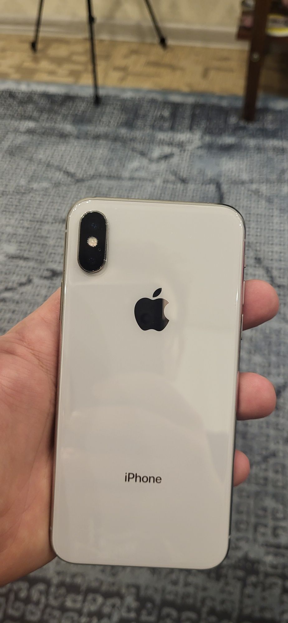 Продам   IPhone X