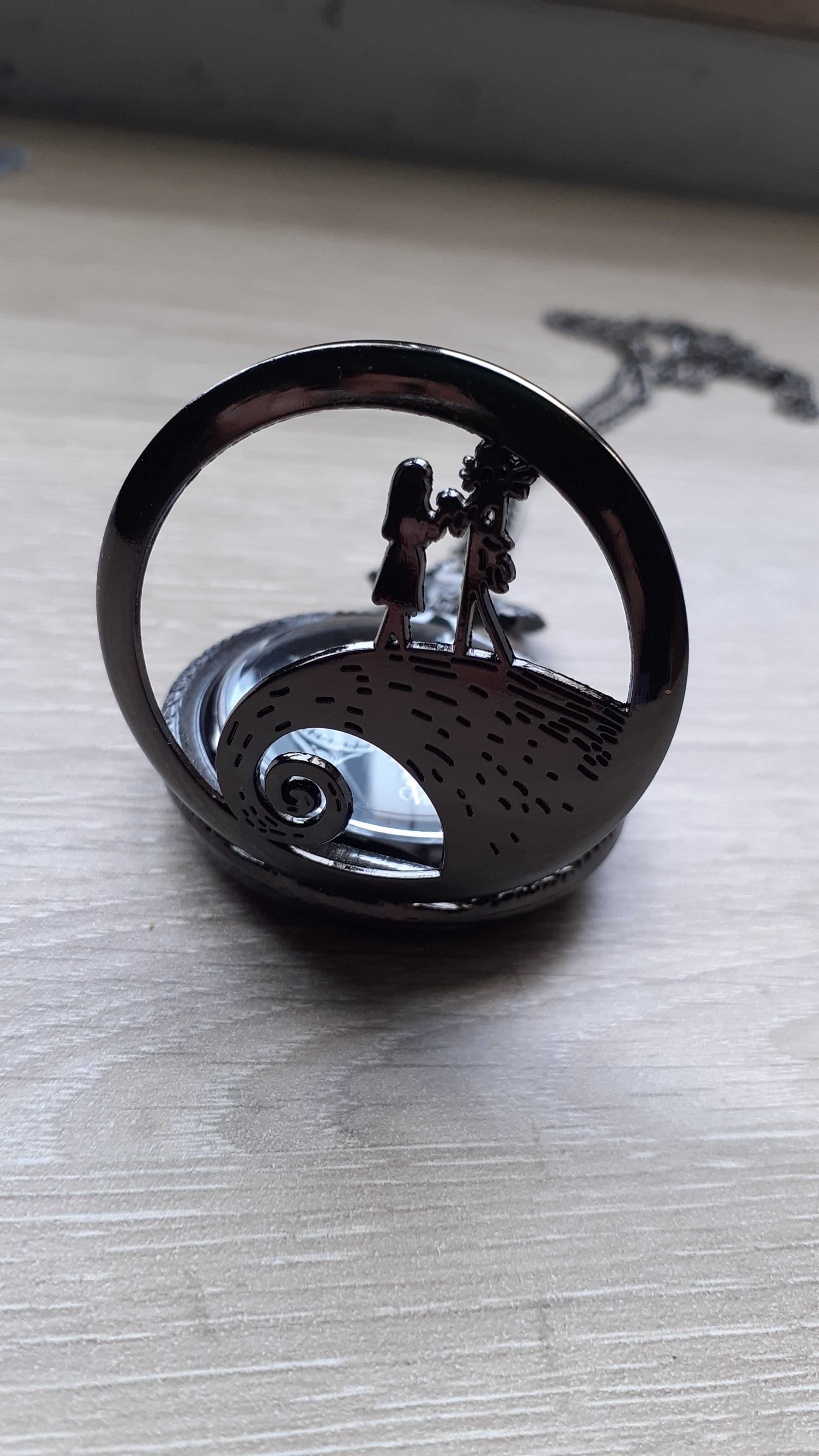 Relógio de bolso com corrente preto Nightmare Before Christmas NOVO