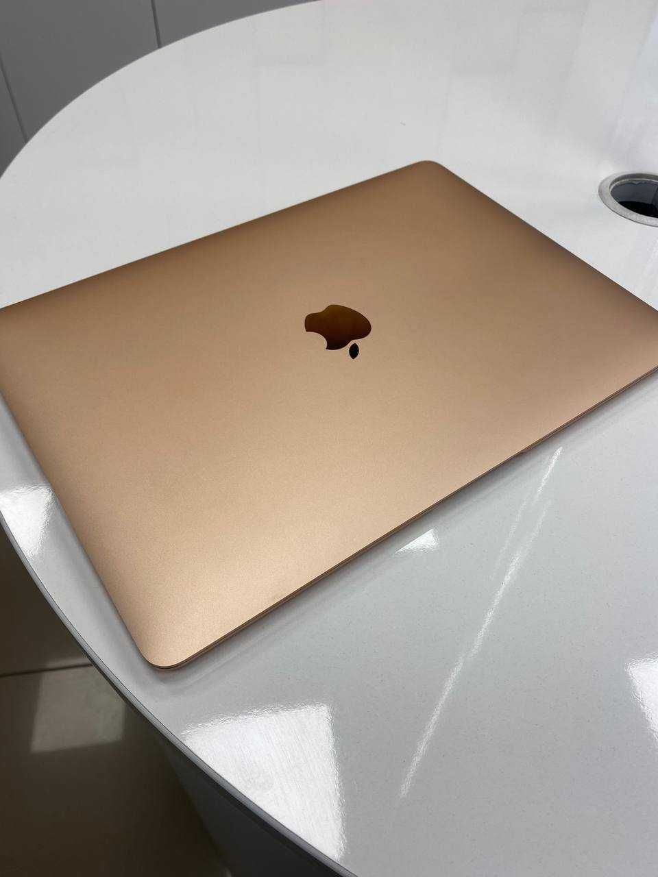 Б/У Apple MacBook Air 13" M1 8/512/8C/8GPU