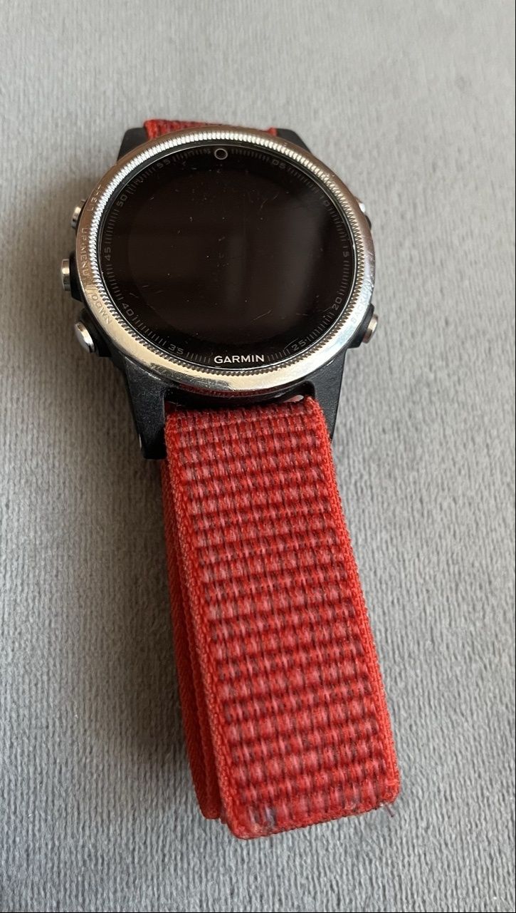 Zegarek Garmin Fenix 5S uszkodzony!