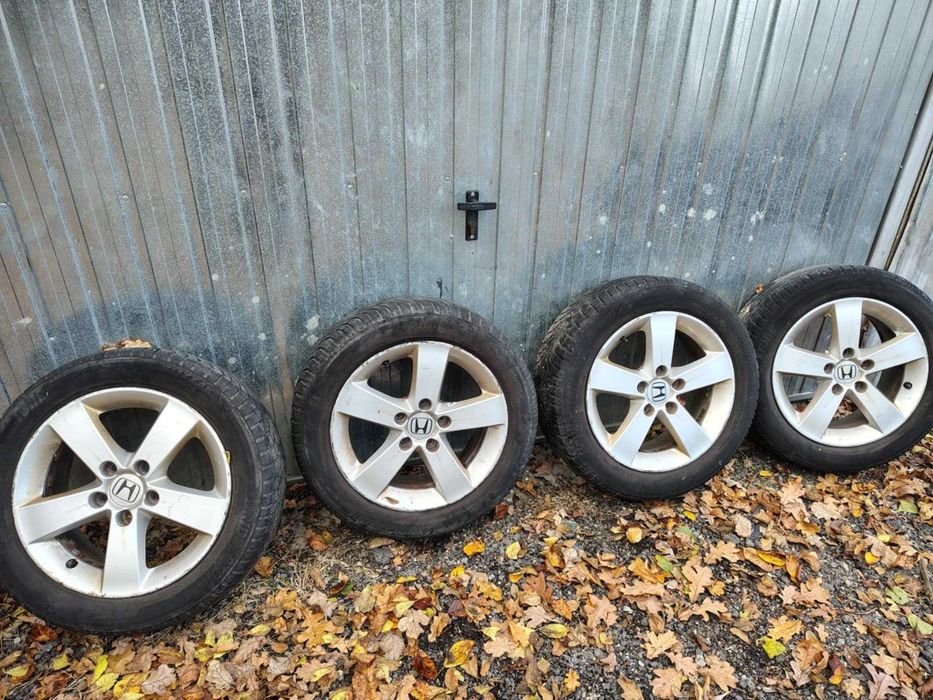 Felgi 16" z oponami zimowymi 205/55R16, 5x114,3 – Honda i inne