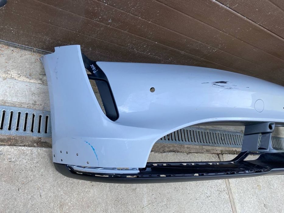 Porsche taycan 9j1 turbo бампер передній