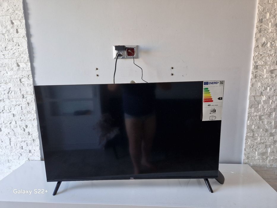 Sprzedam  nowy telewizor    Smart tv