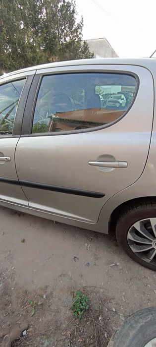 drzwi peugeot 207 HB  lak ets