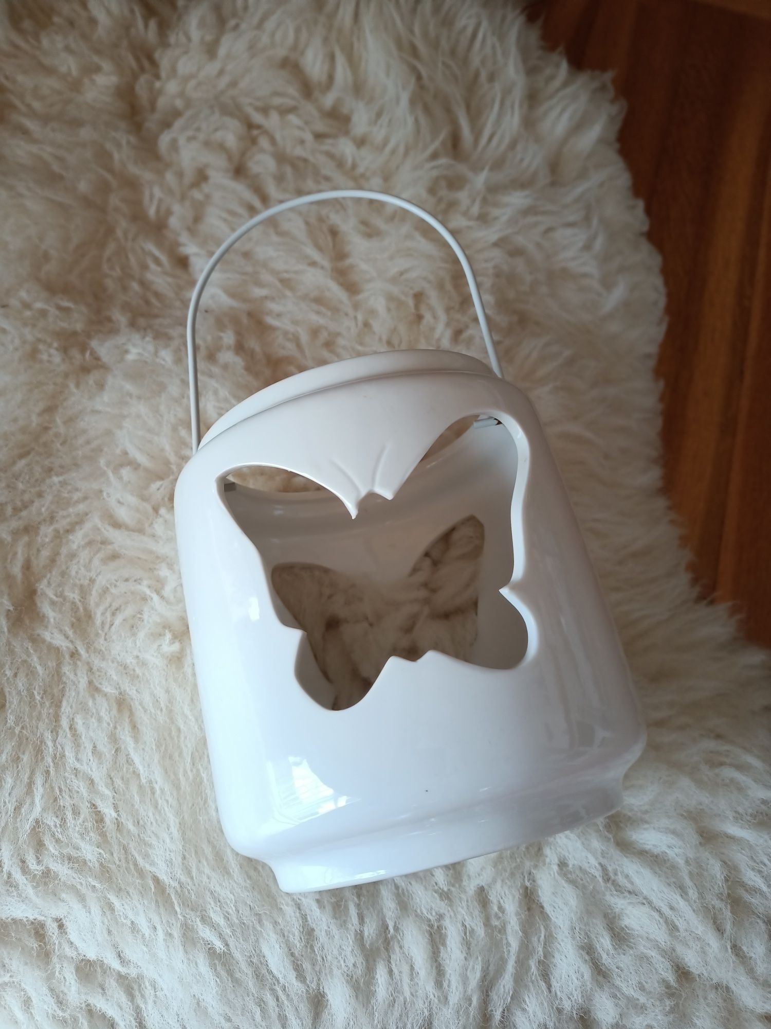 lampion biały z rączką