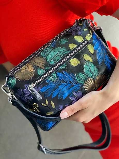 З принтом тиснення Princessa