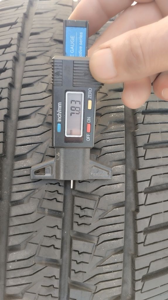 Продам шини 225/70R15C