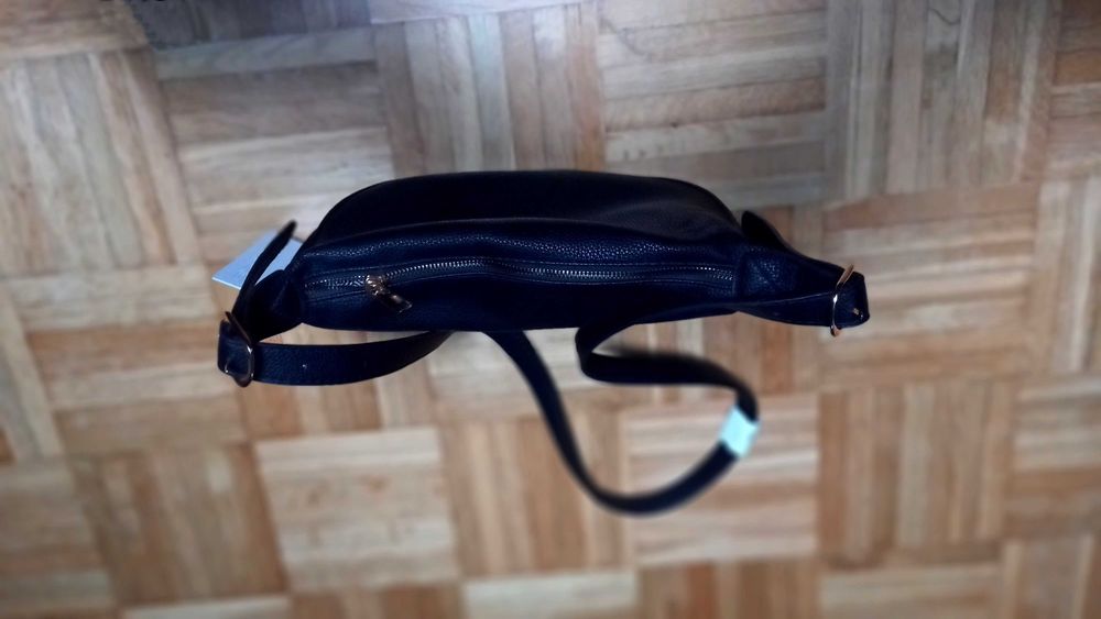 Torebka czarna Diverse