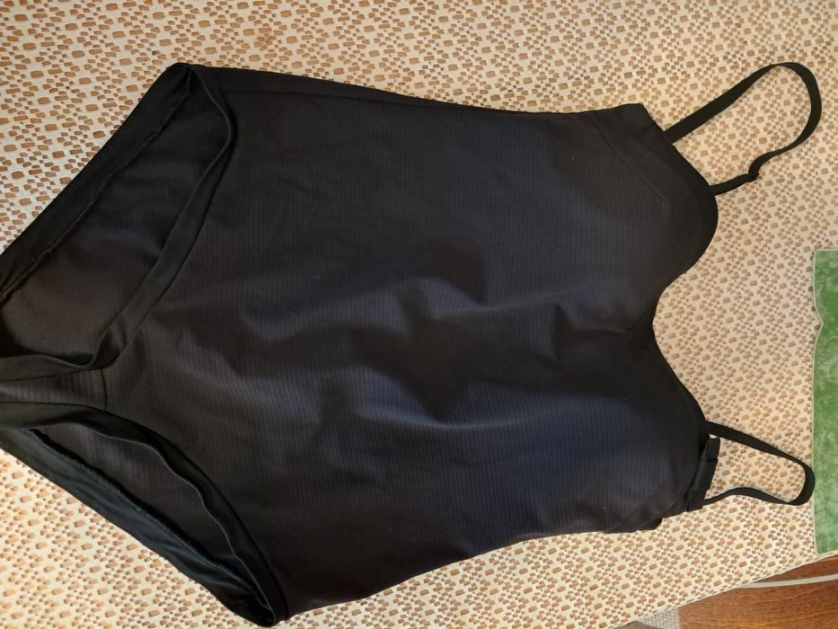 Huit 8 strój kąpielowy r.40 75 D czarny jednoczęściowy