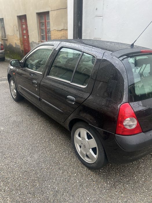 Renault Clio poucos Kms