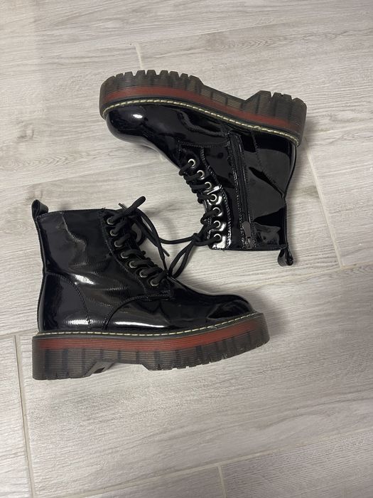 Ботинки берцы платформа лак Dr Martens