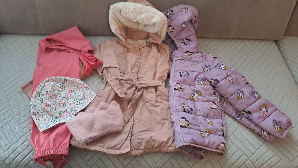 Paka ubrań dla dziewczynki w rozm. 116-122  na jesień/zima