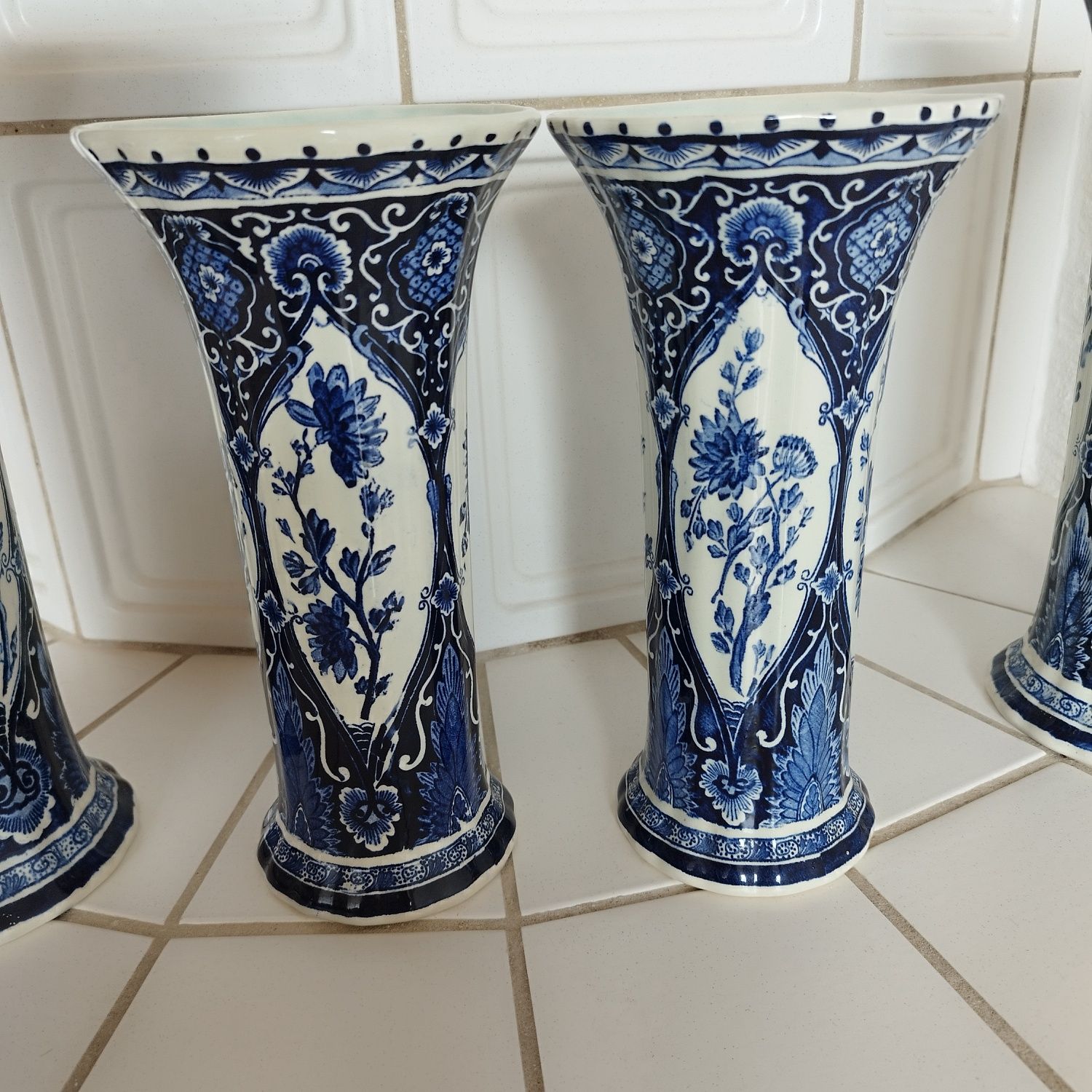 Wazon Porcelana Holenderska Delft Royal Sphinx Boch