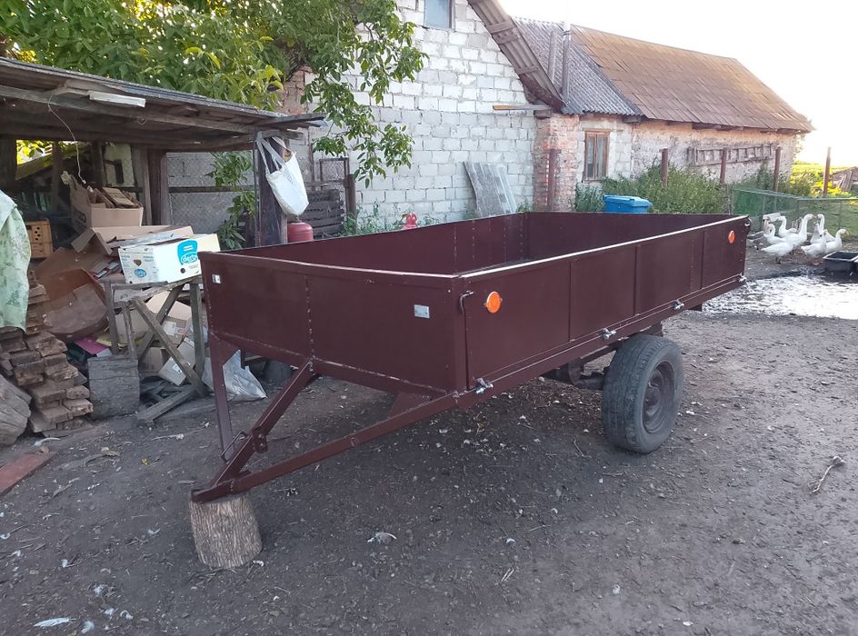 Продам трактор з навісним в хорошому стані