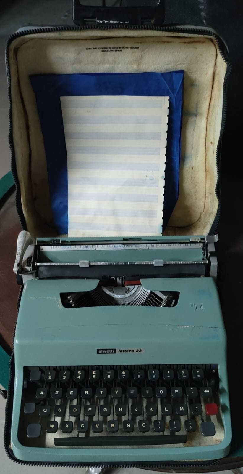 Maquina de escrever Olivetti lettera 32