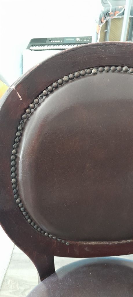 Cadeira Alta com Charme